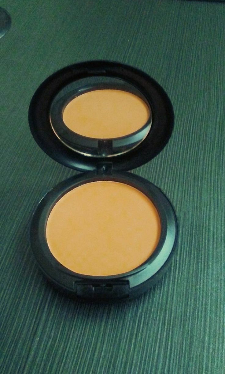what is mac studio fix powder (shivering white) used for